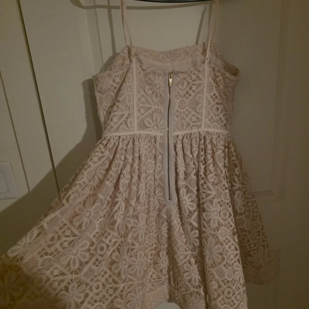 Anthropologie Cream Lace Spaghetti Strap Mini Dress Size 8 NWT - Picture 4 of 5